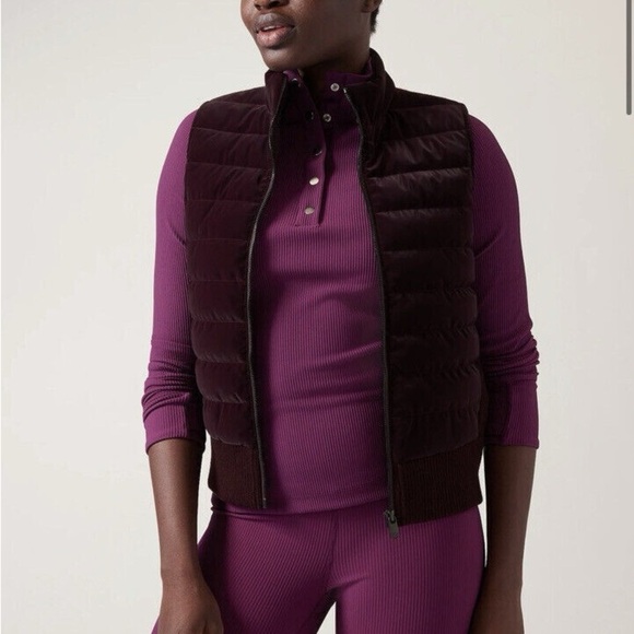 Athleta 464618 Hanover Hybrid Vest Medium Spiced Cabernet Wool Blend Puffer Knit - Picture 1 of 12